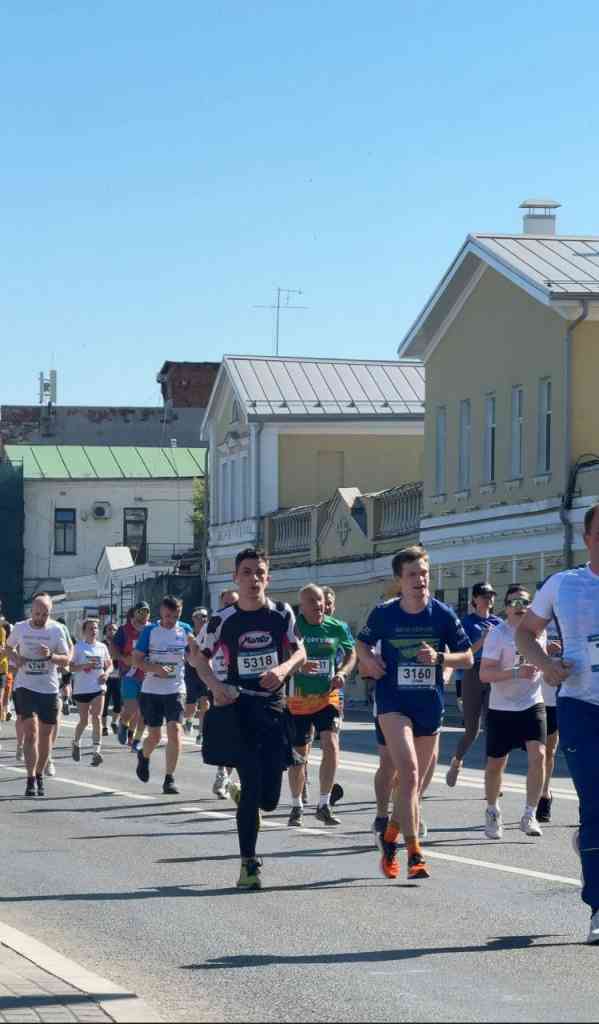 Сотрудники ТД Вертикаль приняли участие в марафоне Беги, герой в Саранске | ТД «Вертикаль»